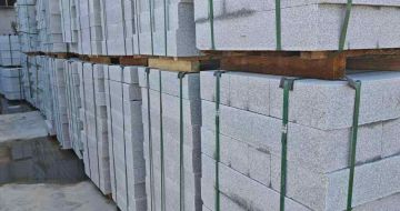 牡丹江芝麻白路牙石，路侧石