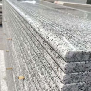 牡丹江芝麻白楼梯踏步 花岗岩楼梯板材