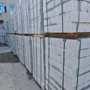 牡丹江芝麻白路牙石，路侧石