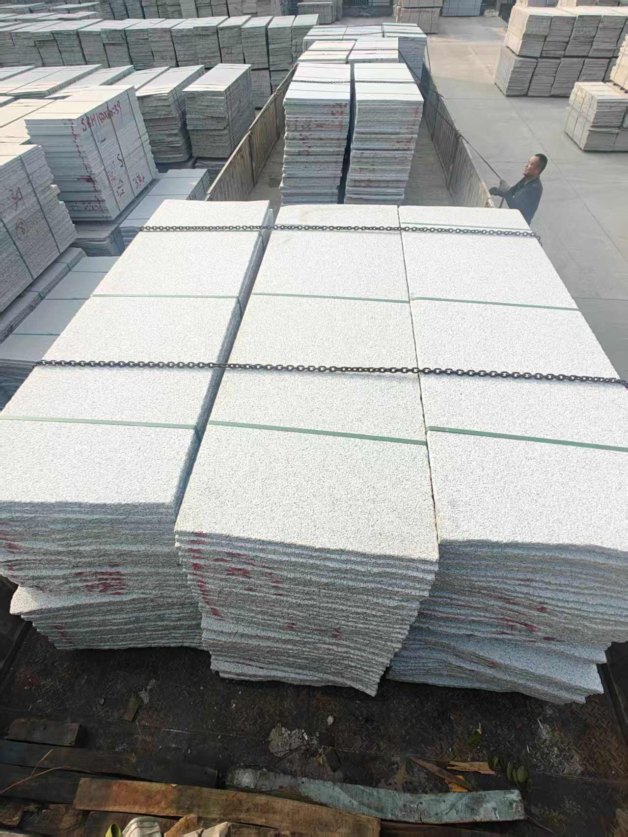 牡丹江芝麻白毛板，石材毛板